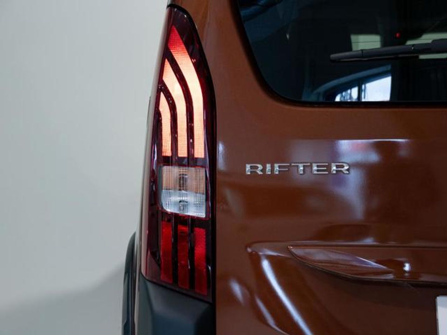 Peugeot Rifter BlueHDi 100 Allure Standard 73 kW (100 CV)