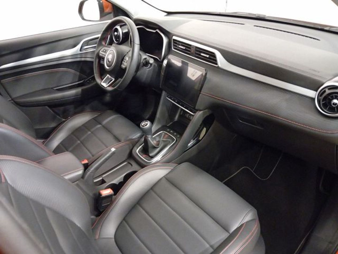 MG ZS 1.0T Luxury 82 kW (111 CV)
