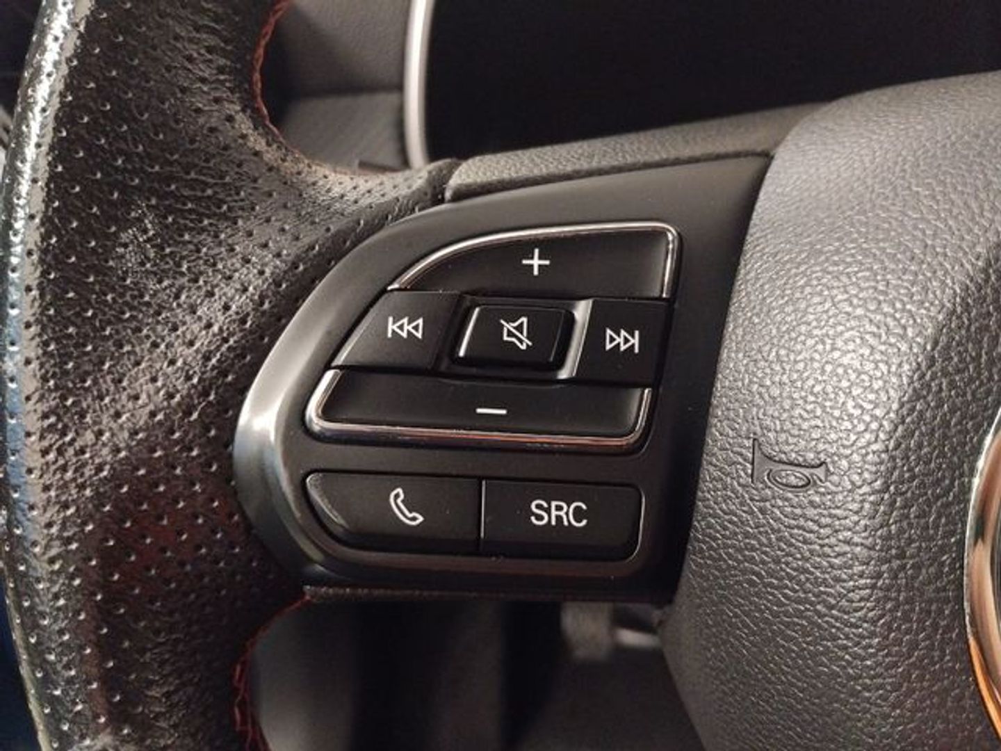 MG ZS 1.5 Luxury 78 kW (106 CV)