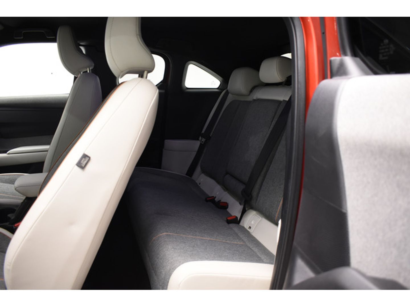 Mazda MX-30 e-Skyactiv Evolution Modern 107 kW (146 CV)