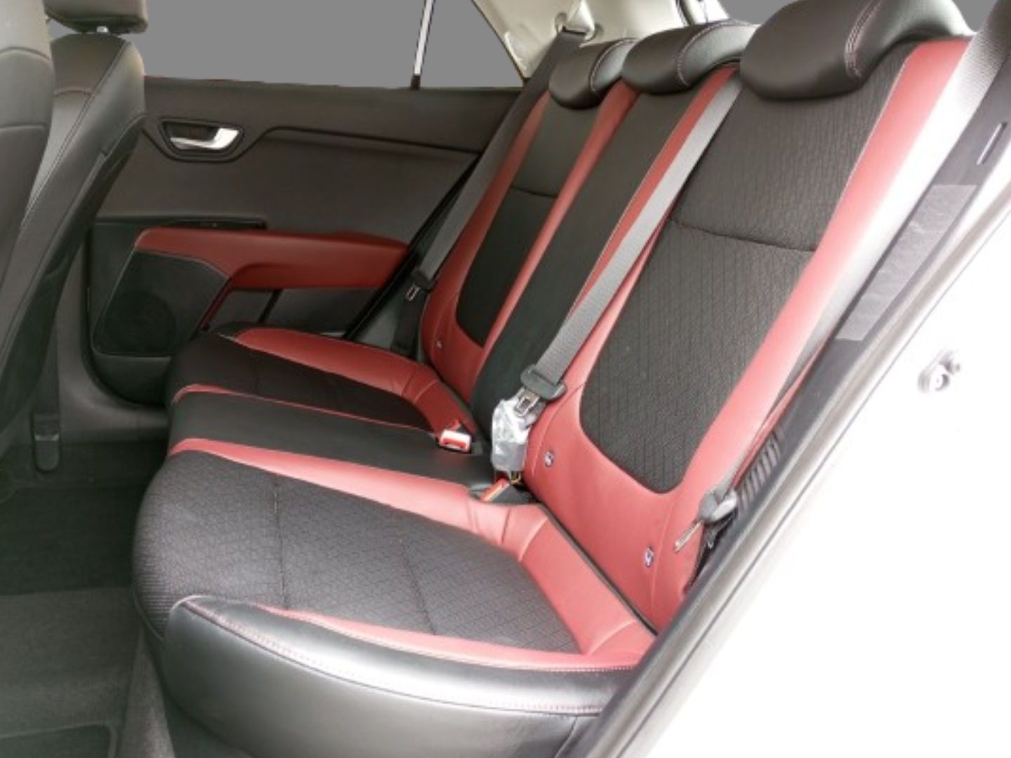 Kia Rio 1.0 T-GDi MHEV iMT Drive Pack Sport 74 kW (100 CV)