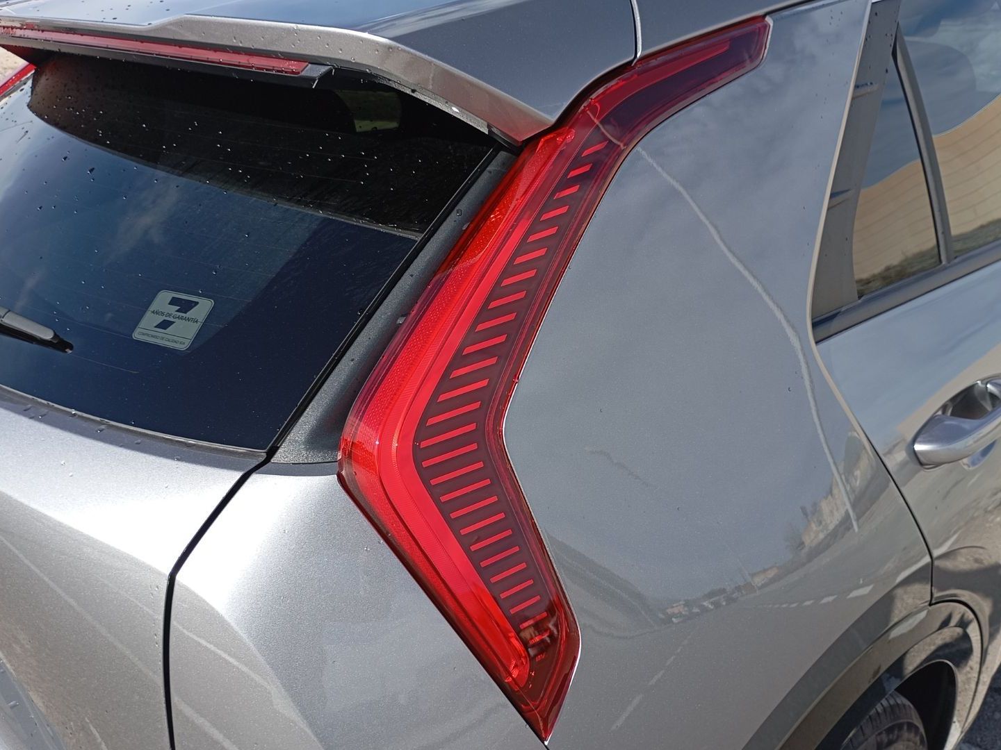 Kia Niro 1.6 GDi HEV Emotion 104 kW (141 CV)