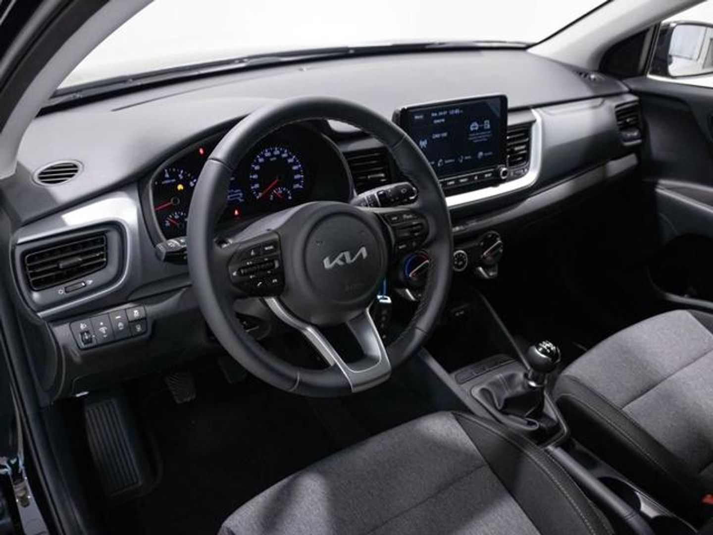 Kia Stonic 1.0 T-GDi MHEV iMT Concept 74 kW (100 CV)