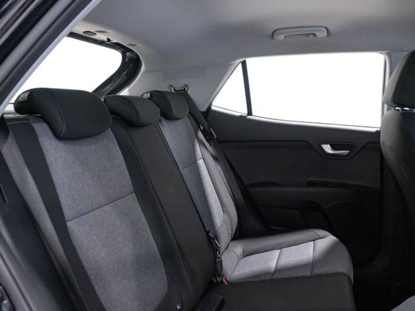 Kia Stonic 1.0 T-GDi MHEV iMT Concept 74 kW (100 CV)