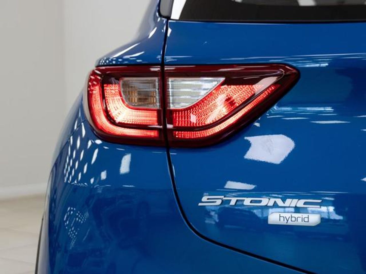 Kia Stonic 1.0 T-GDi MHEV MT Concept 74 kW (100 CV)