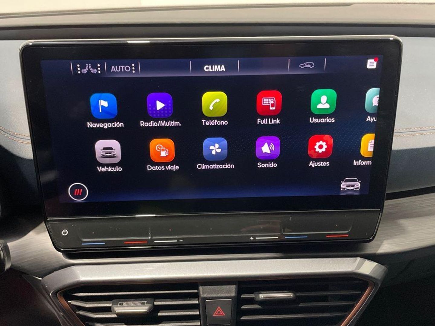 CUPRA Leon Sportstourer 1.5 eTSI DSG 110 kW (150 CV)