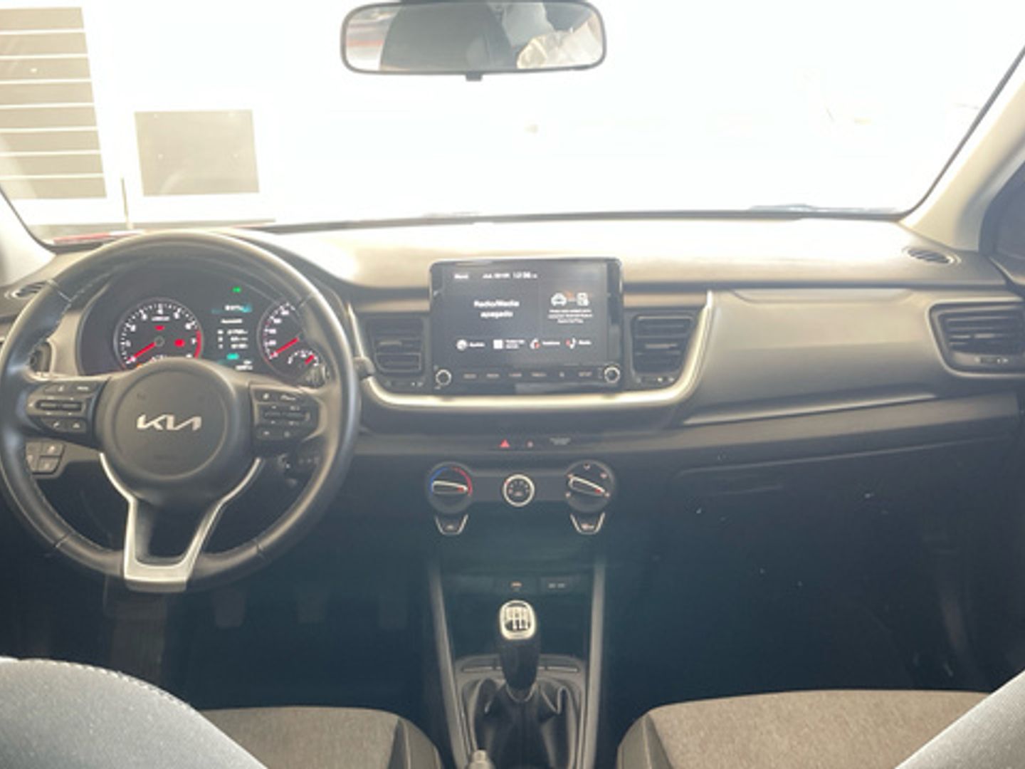 Kia Stonic 1.0 T-GDi MHEV MT Concept 74 kW (100 CV)