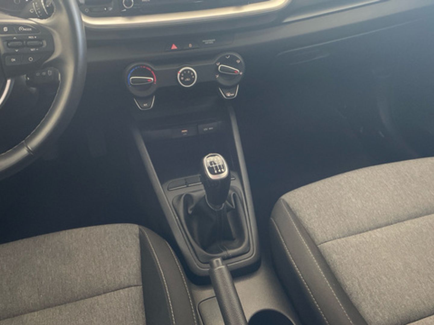 Kia Stonic 1.0 T-GDi MHEV MT Concept 74 kW (100 CV)
