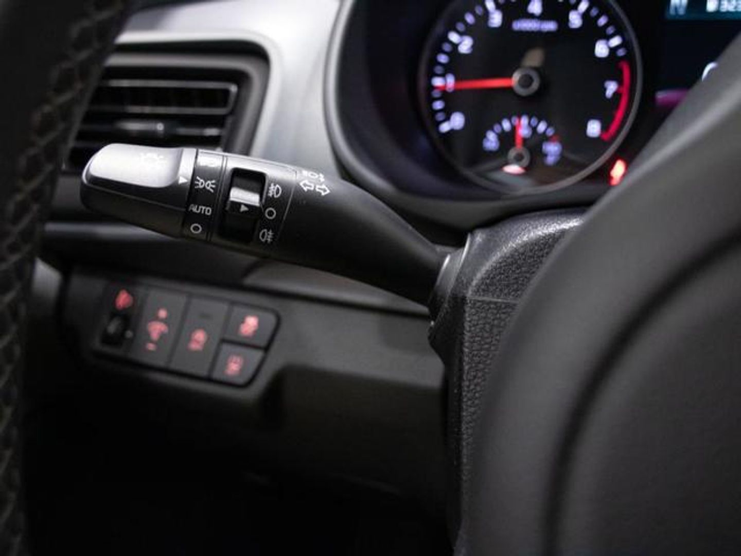 Kia Stonic 1.0 T-GDi MHEV MT Concept 74 kW (100 CV)