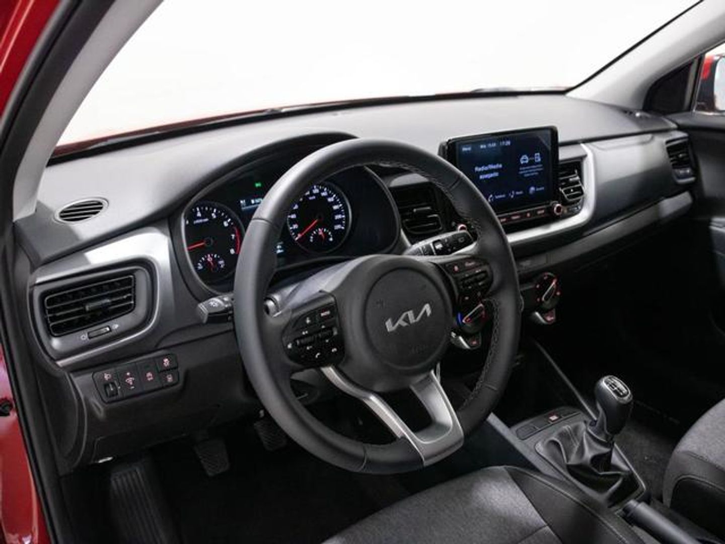 Kia Stonic 1.0 T-GDi MHEV MT Concept 74 kW (100 CV)