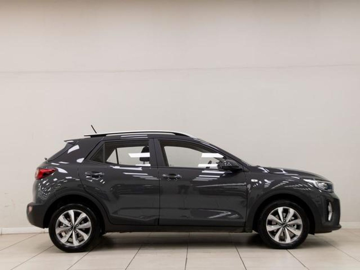 Kia Stonic 1.0 T-GDi MHEV MT Concept 74 kW (100 CV)
