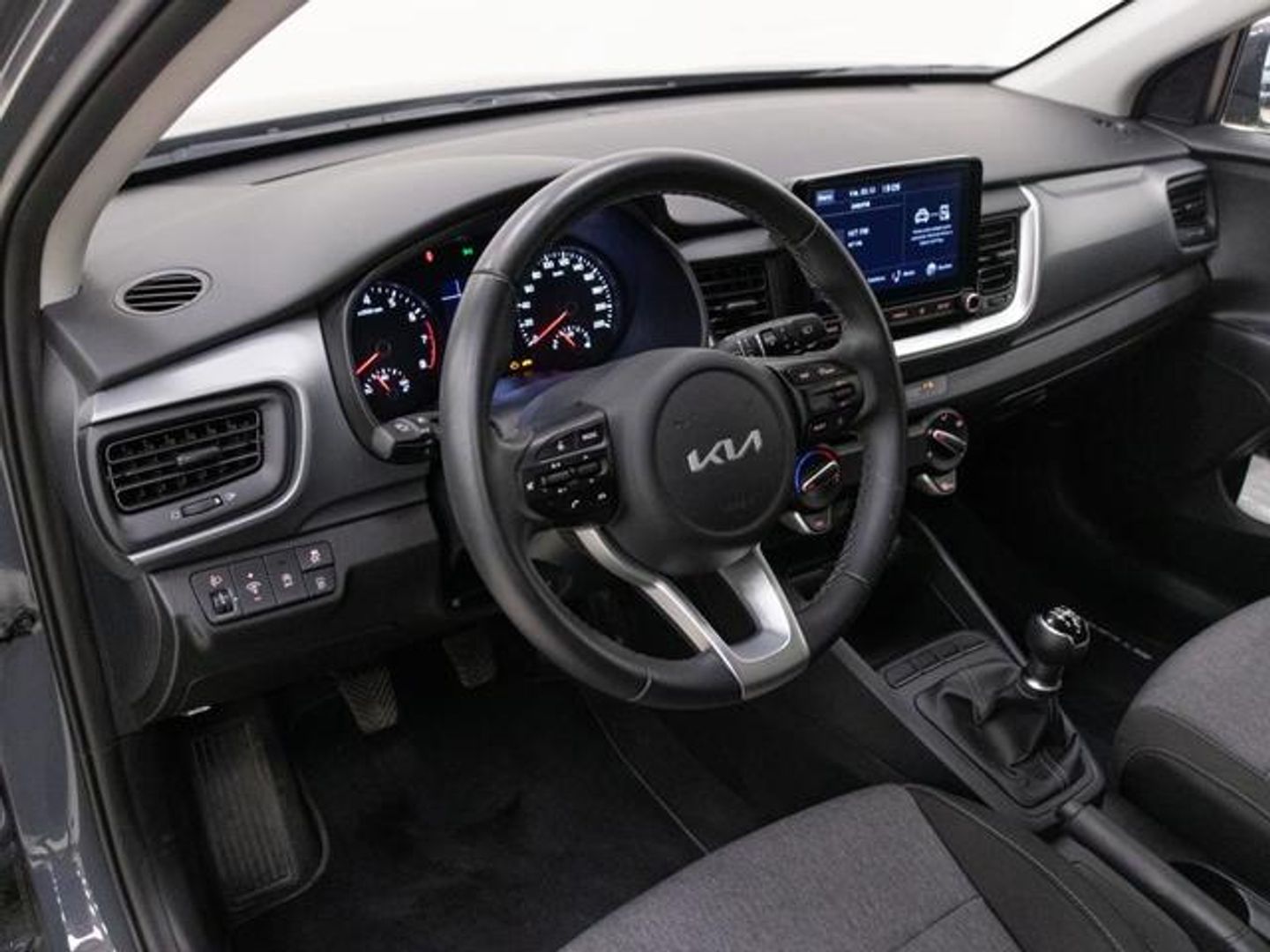 Kia Stonic 1.0 T-GDi MHEV MT Concept 74 kW (100 CV)