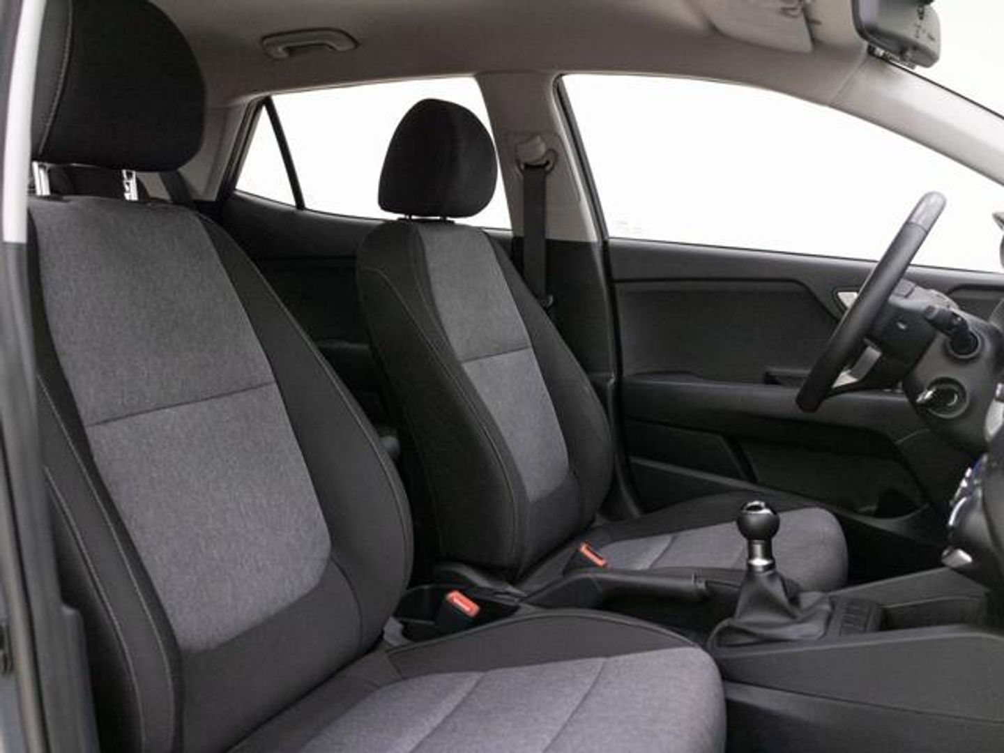 Kia Stonic 1.0 T-GDi MHEV MT Concept 74 kW (100 CV)