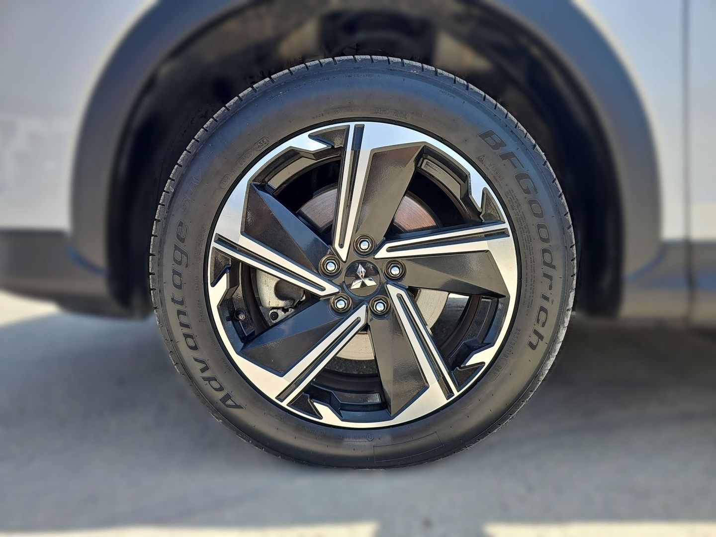 Mitsubishi Eclipse Cross 2.4 PHEV Kaiteki 4WD Auto 138 kW (188 CV)