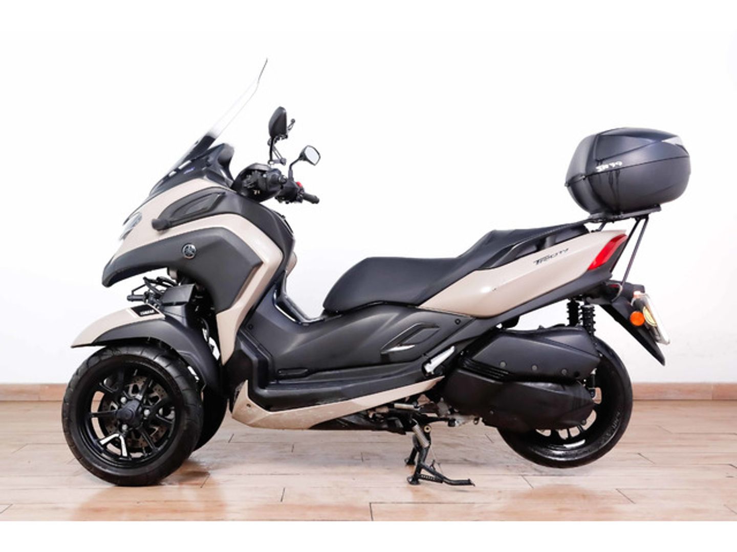 Yamaha XMAX 300