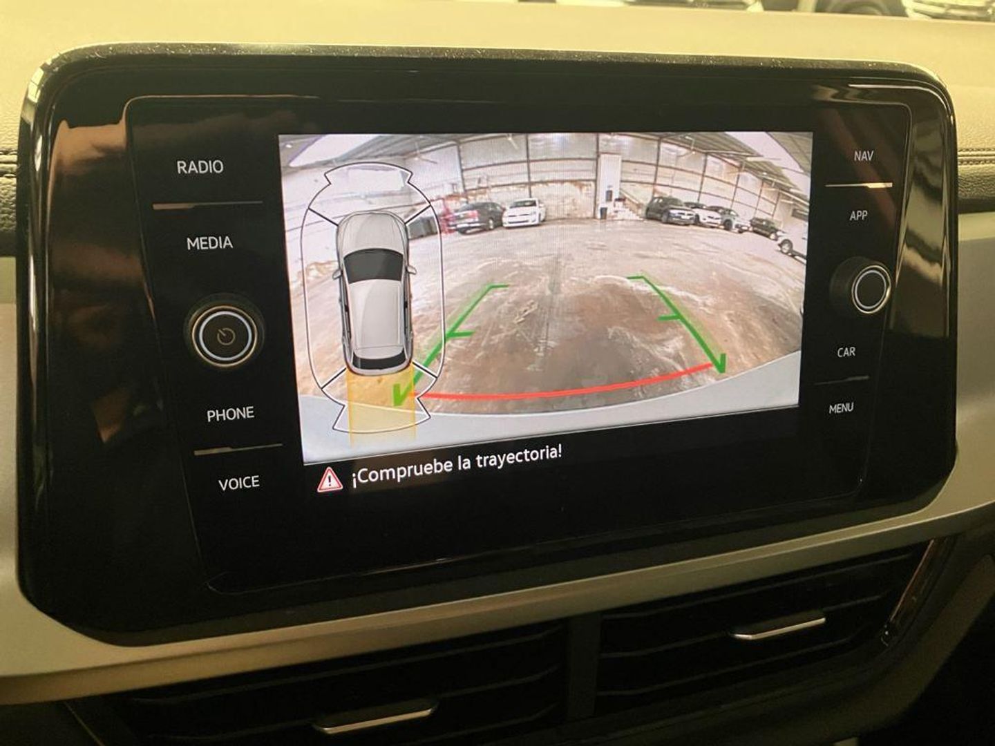 Volkswagen T-Roc ``Más`` Dark 1.0 TSI 85 kW (115 CV)