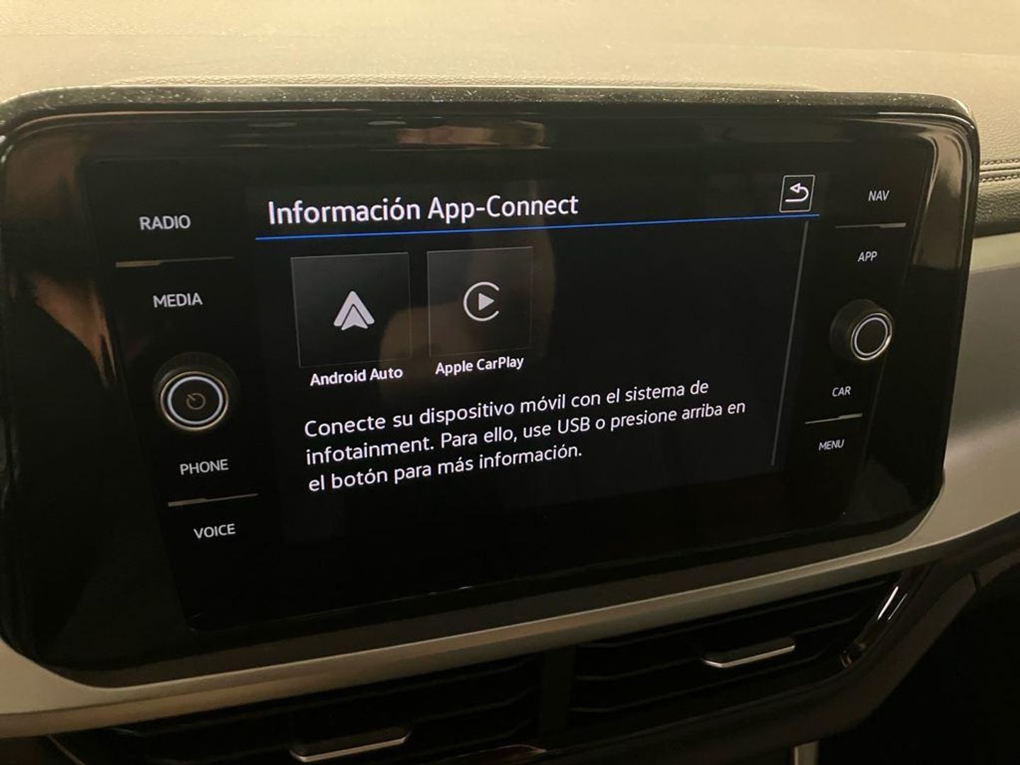 Volkswagen T-Roc ``Más`` Dark 1.0 TSI 85 kW (115 CV)