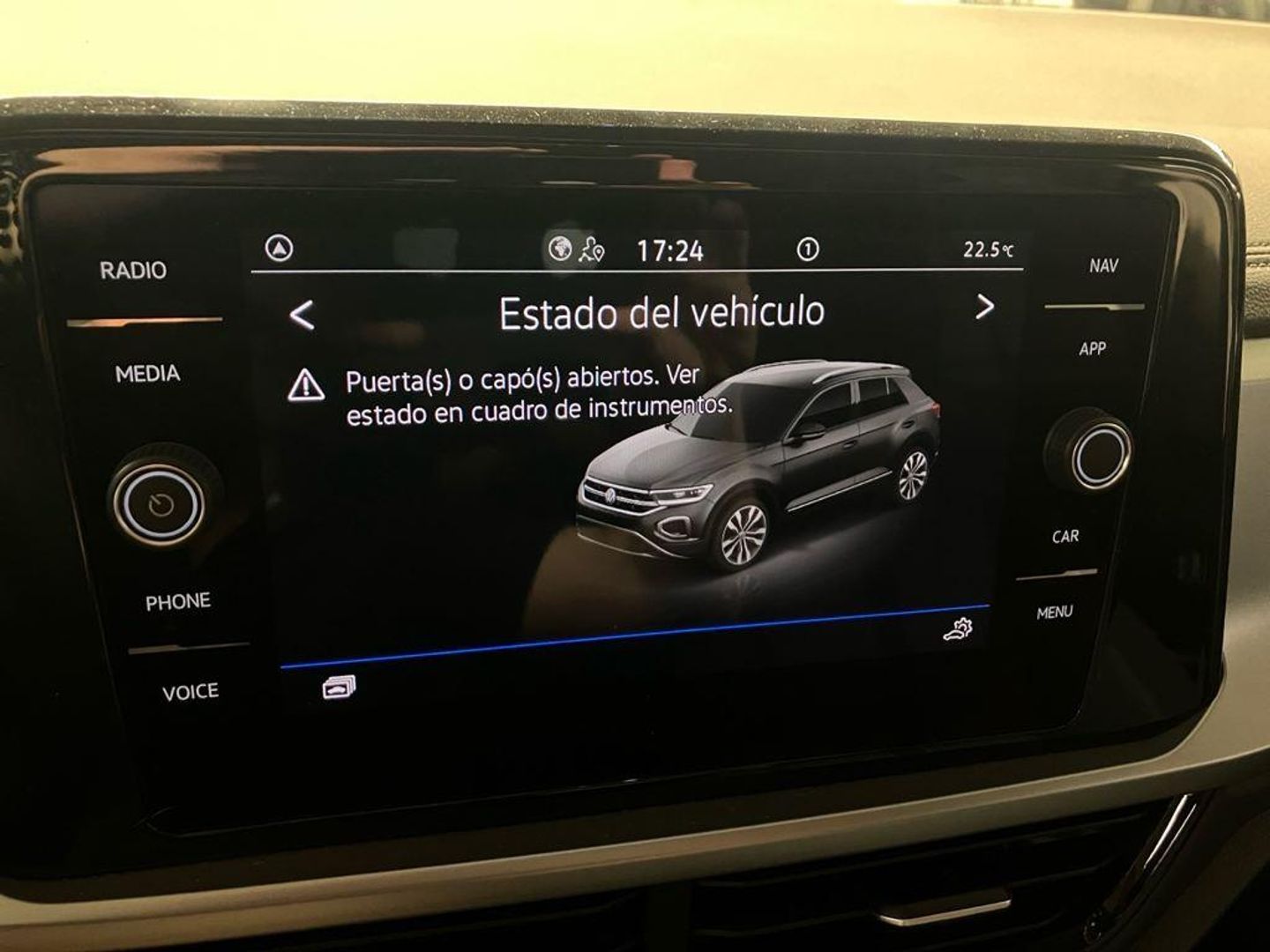 Volkswagen T-Roc ``Más`` Dark 1.0 TSI 85 kW (115 CV)