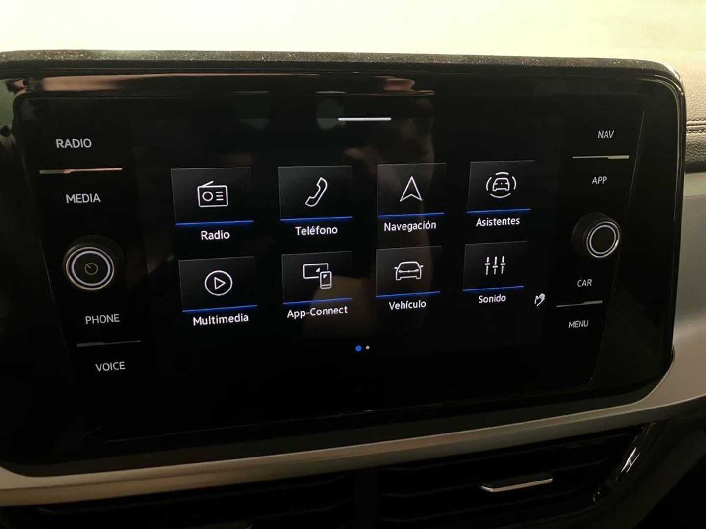 Volkswagen T-Roc ``Más`` Dark 1.0 TSI 85 kW (115 CV)