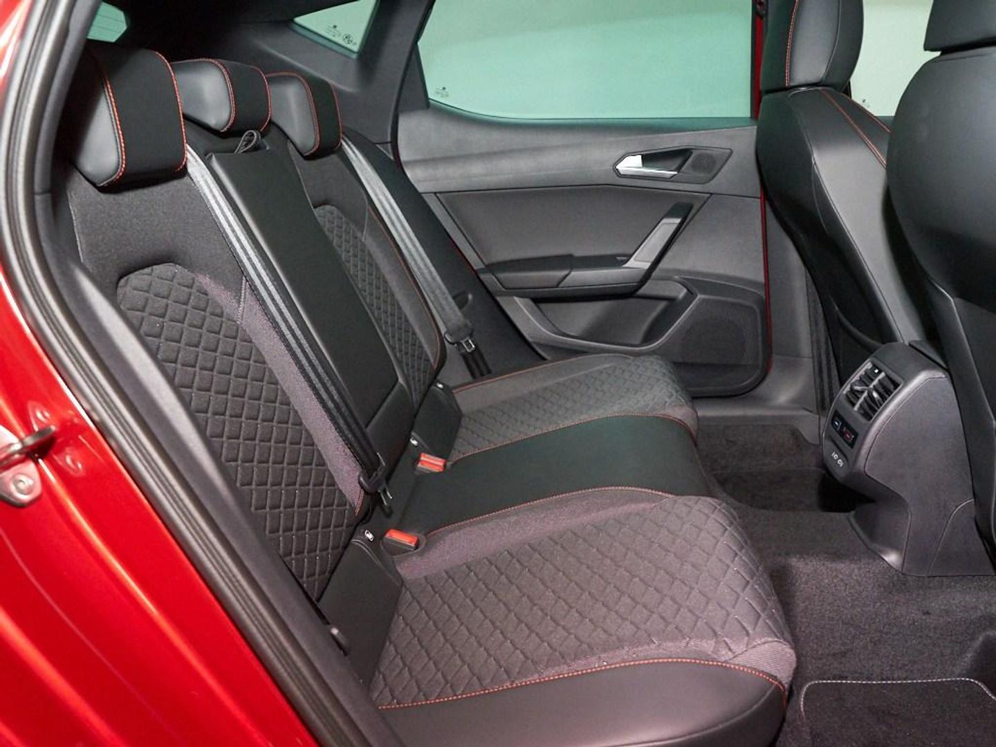SEAT León 1.5 eTSI S&S FR Launch Pack L DSG 110 kW (150 CV)