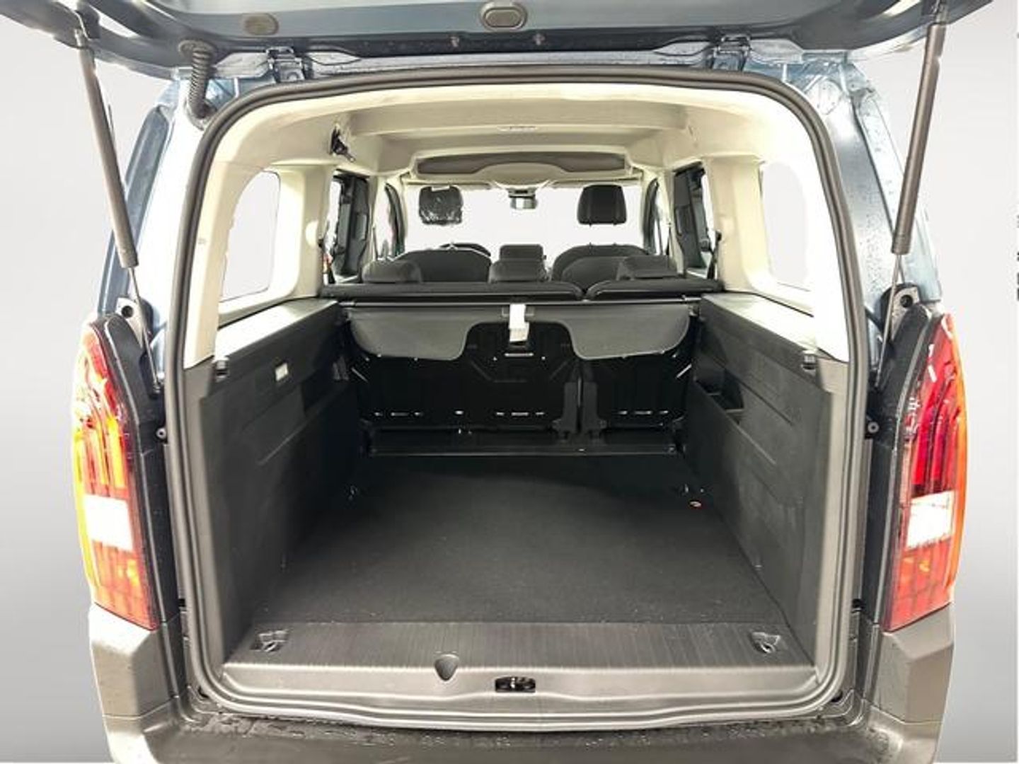 Peugeot Rifter Allure Long BlueHDi 74 kW (100 CV)