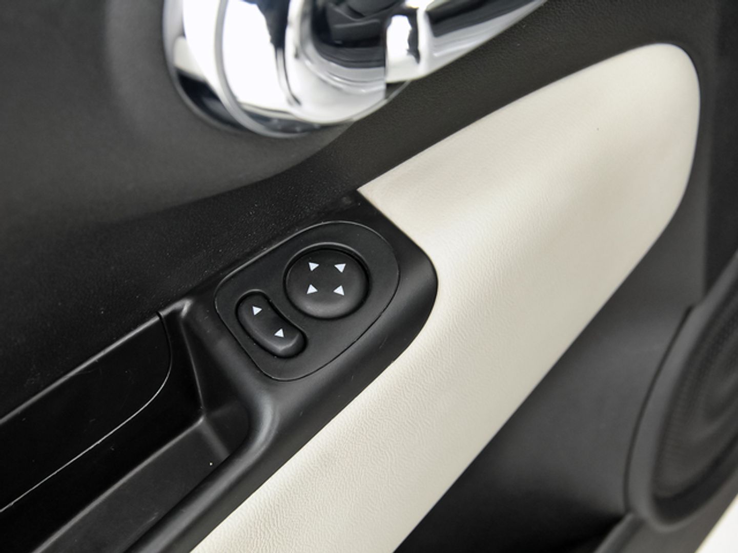 Fiat 500C 1.0 Hybrid Dolcevita 51 kW (70 CV)
