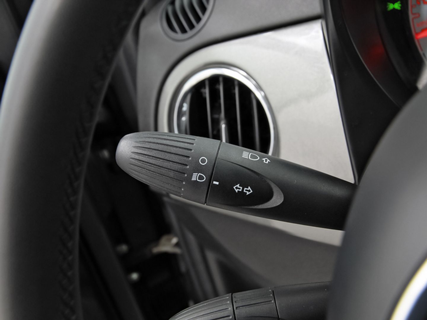 Fiat 500C 1.0 Hybrid Dolcevita 51 kW (70 CV)
