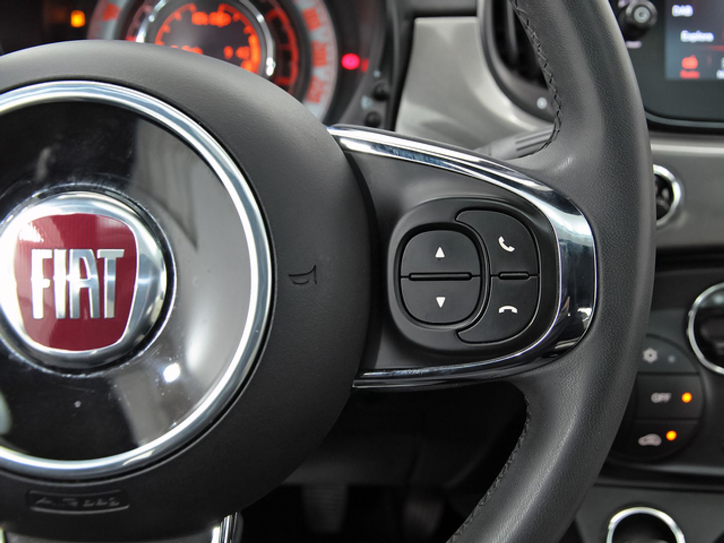 Fiat 500C 1.0 Hybrid Dolcevita 51 kW (70 CV)