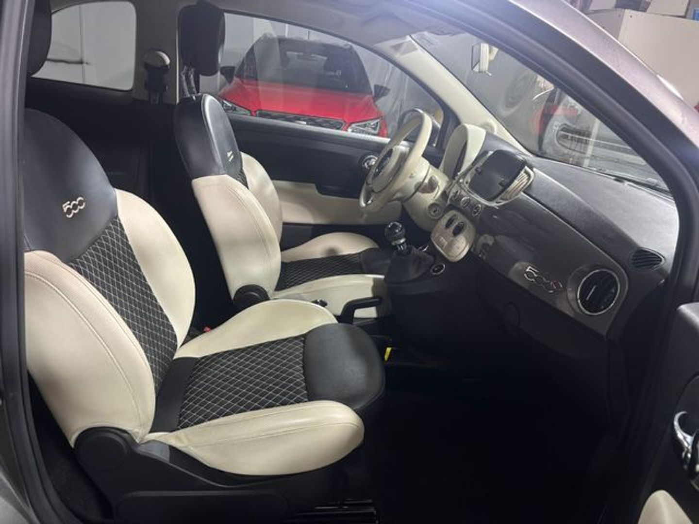 Fiat 500C 1.0 Hybrid Dolcevita 51 kW (70 CV)