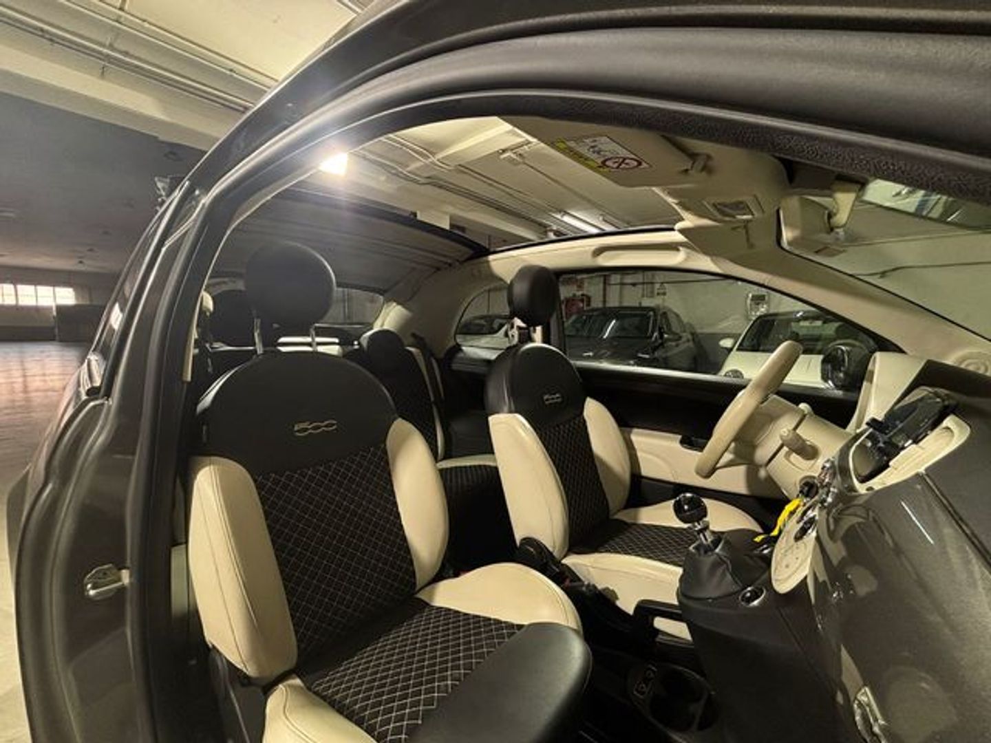 Fiat 500C 1.0 Hybrid Dolcevita 51 kW (70 CV)