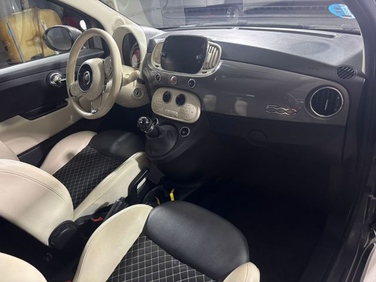 Fiat 500C 1.0 Hybrid Dolcevita 51 kW (70 CV)