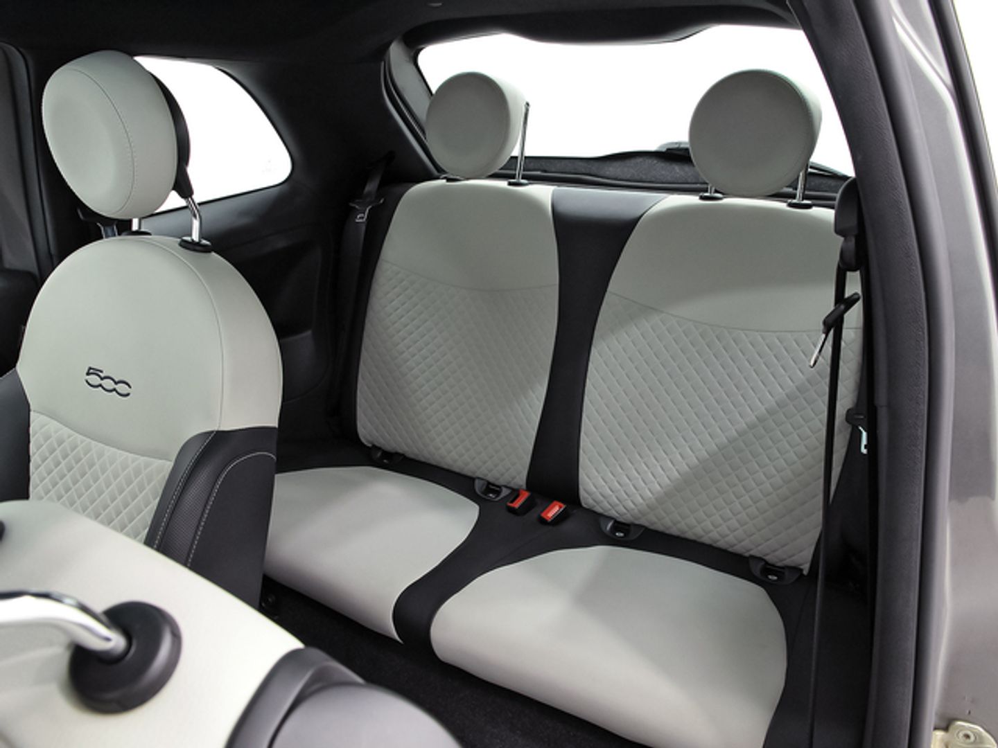 Fiat 500C 1.0 Hybrid Dolcevita 51 kW (70 CV)