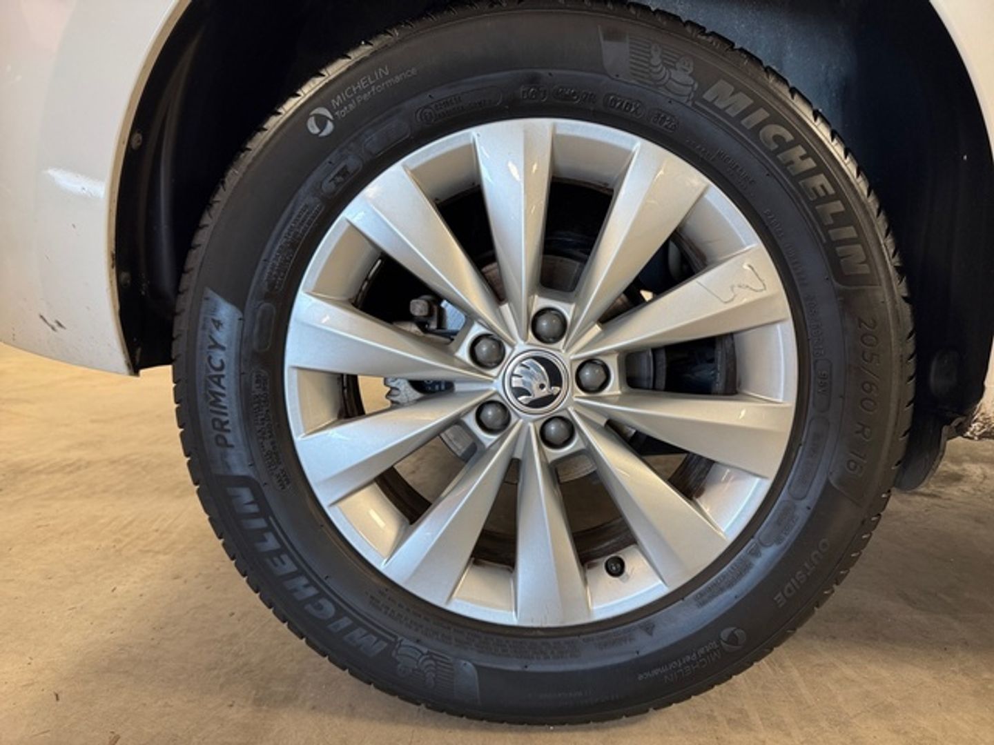 Skoda Kamiq 1.0 TSI Ambition DSG 81 kW (110 CV)