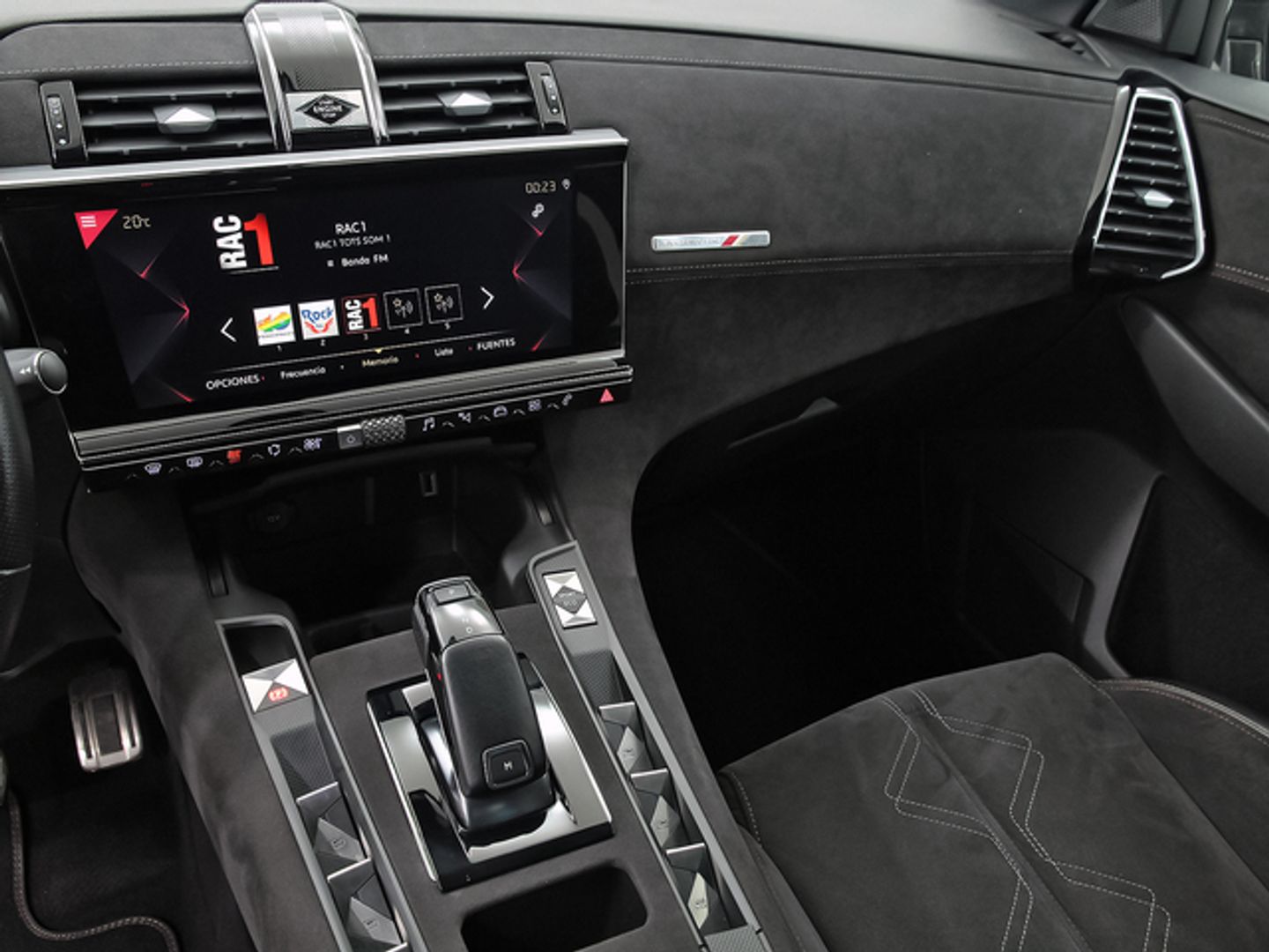 DS DS7 Crossback BlueHDi 130 DE Performance Line AT 96 kW (130 CV)