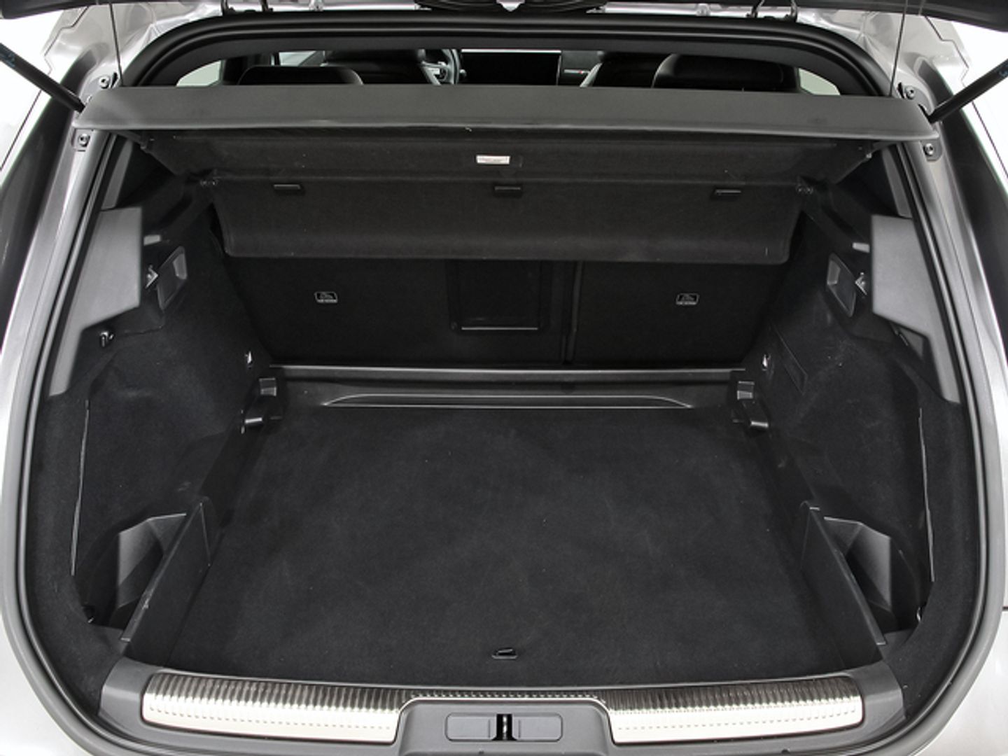 DS DS7 Crossback BlueHDi 130 DE Performance Line AT 96 kW (130 CV)
