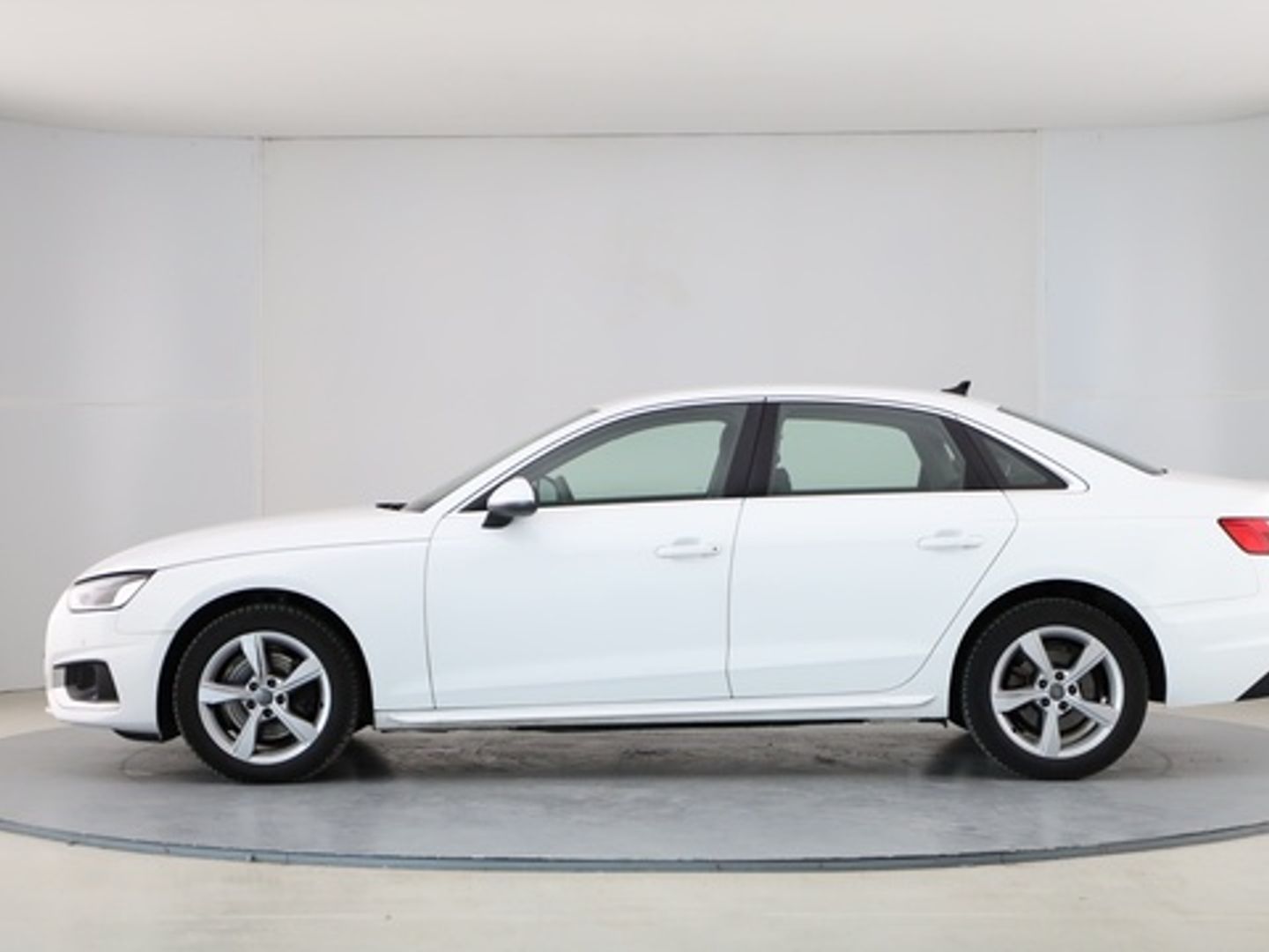 Audi A4 Advanced 30 TDI 100 kW (136 CV) S tronic
