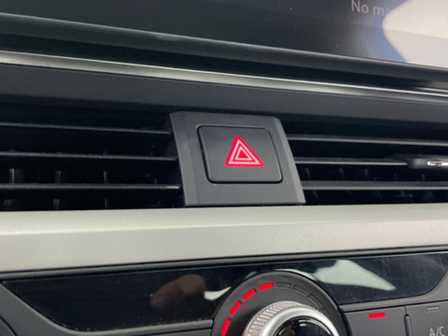 Audi A4 Advanced 30 TDI 100 kW (136 CV) S tronic