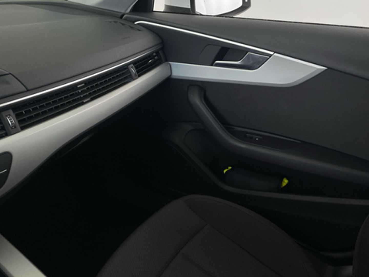 Audi A4 Advanced 30 TDI 100 kW (136 CV) S tronic