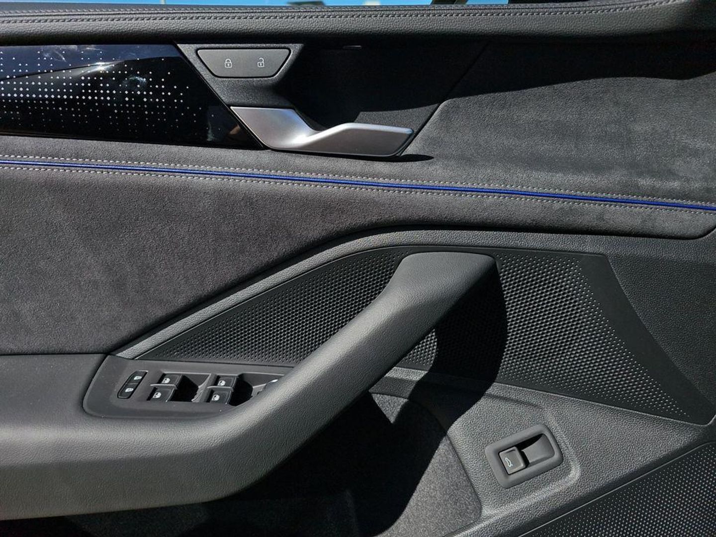 Volkswagen Passat Variant R-Line 1.5 eTSI 110 kW (150 CV) DSG