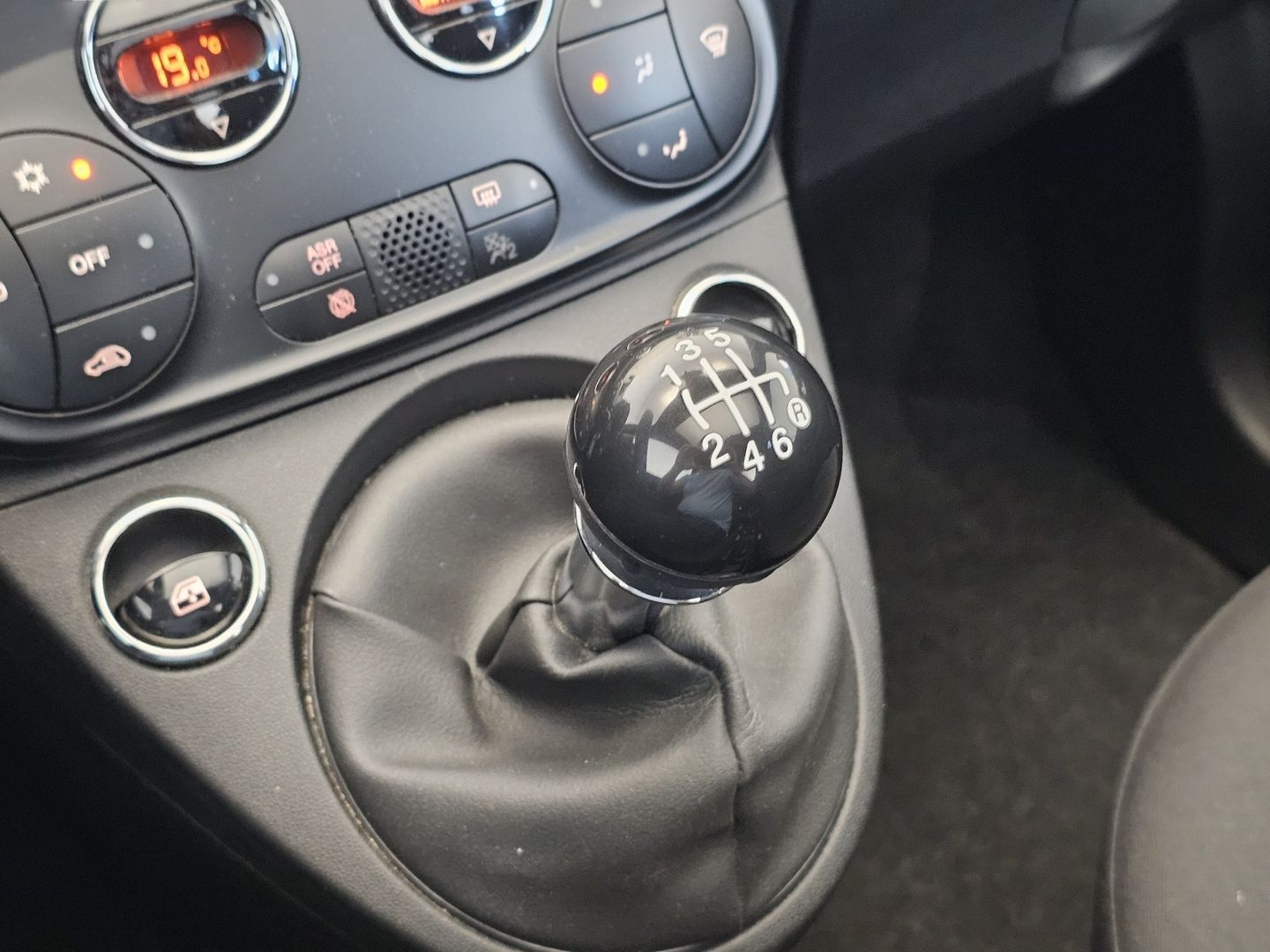Fiat 500 1.0 Hybrid Dolcevita 51 kW (70 CV)