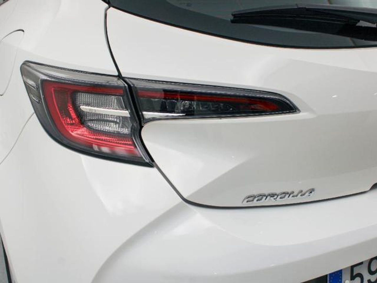 Toyota Corolla 1.8 125H Style E-CVT 90 kW (122 CV)