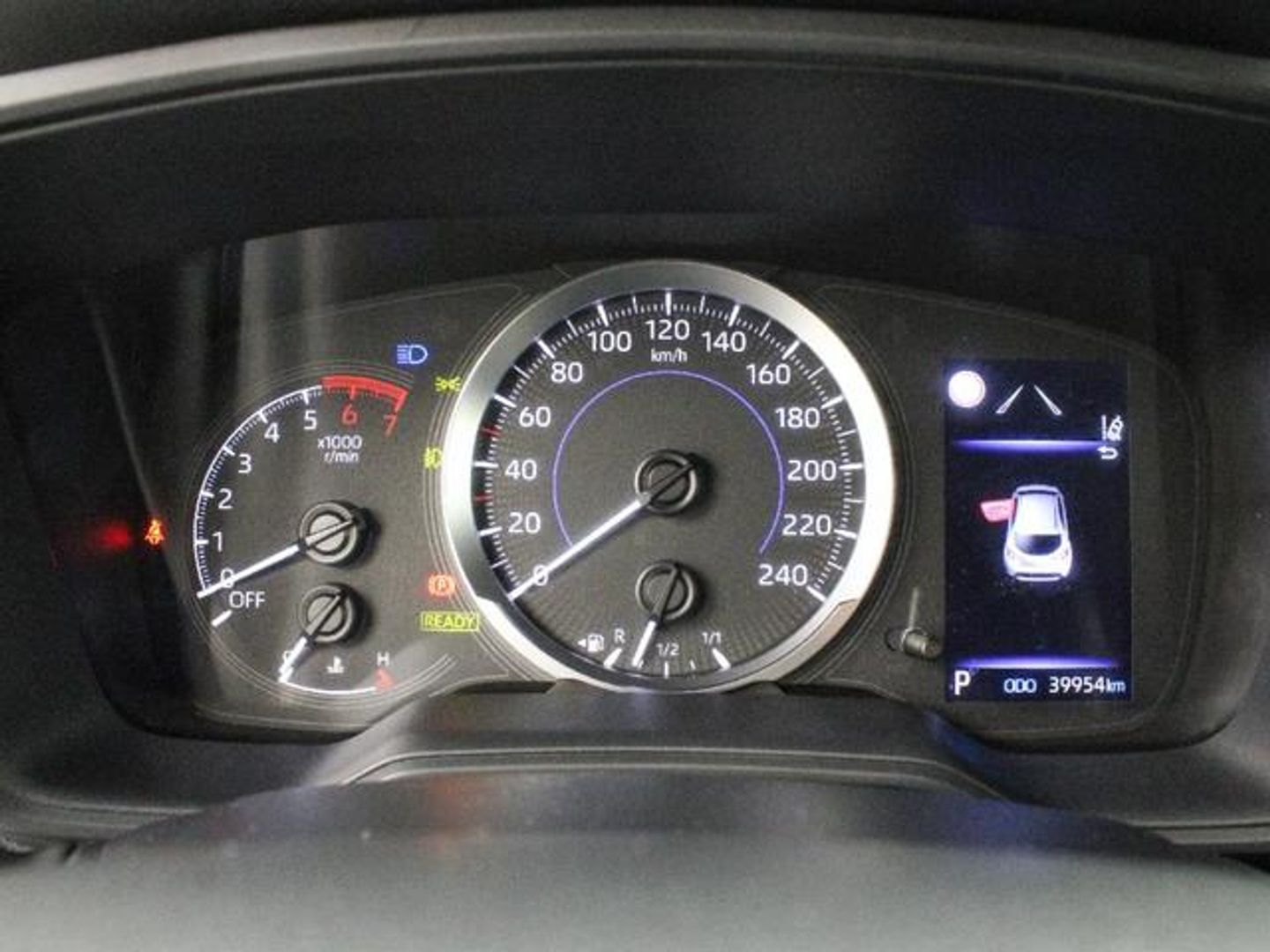 Toyota Corolla 1.8 125H Style E-CVT 90 kW (122 CV)