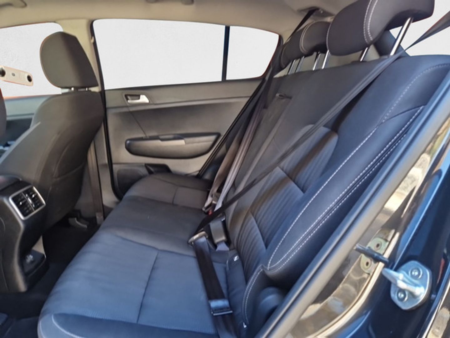 Kia Sportage 1.6 MHEV Concept 4x2 85 kW (115 CV)