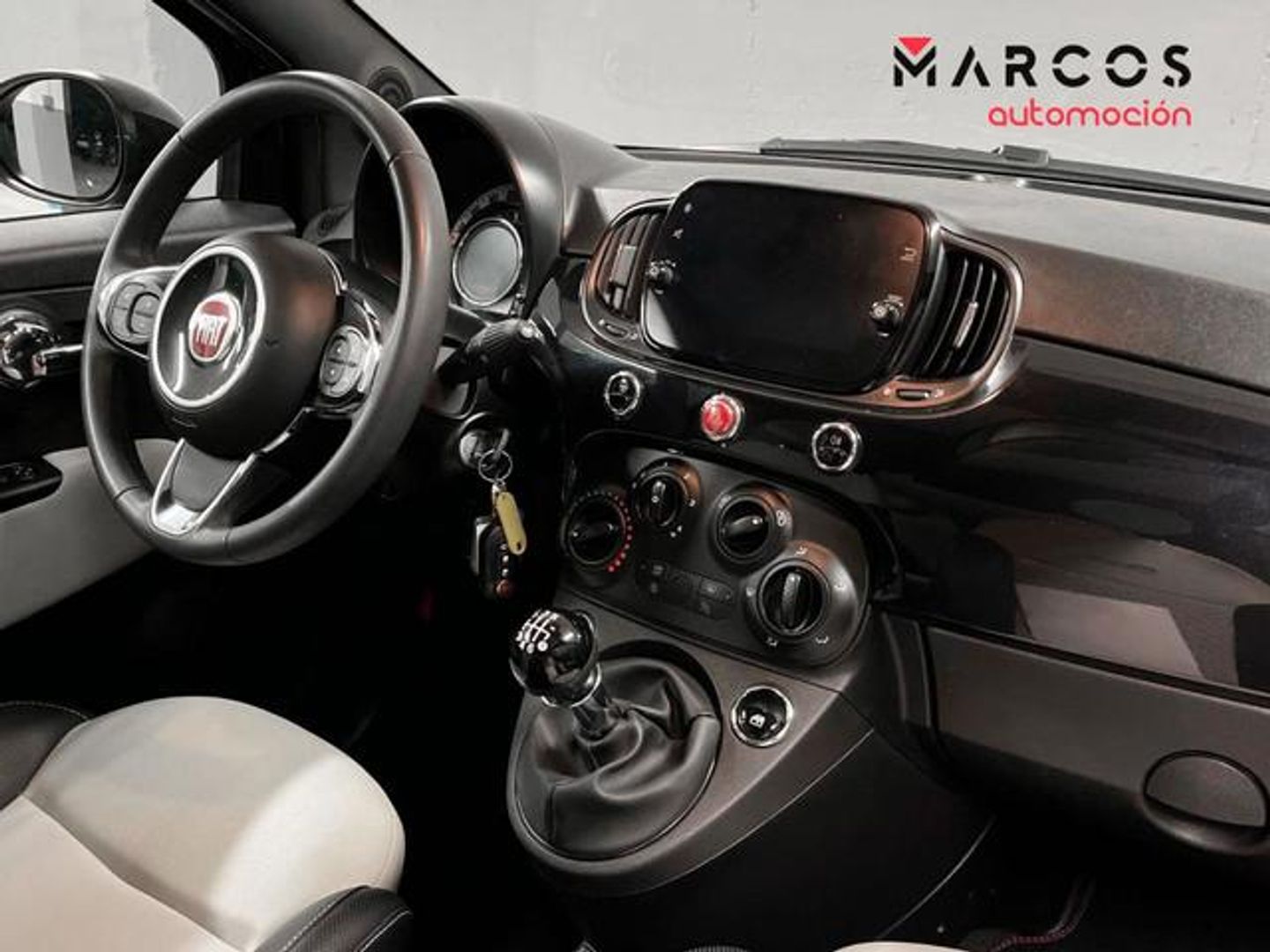 Fiat 500 1.0 Hybrid Dolcevita 51 kW (70 CV)