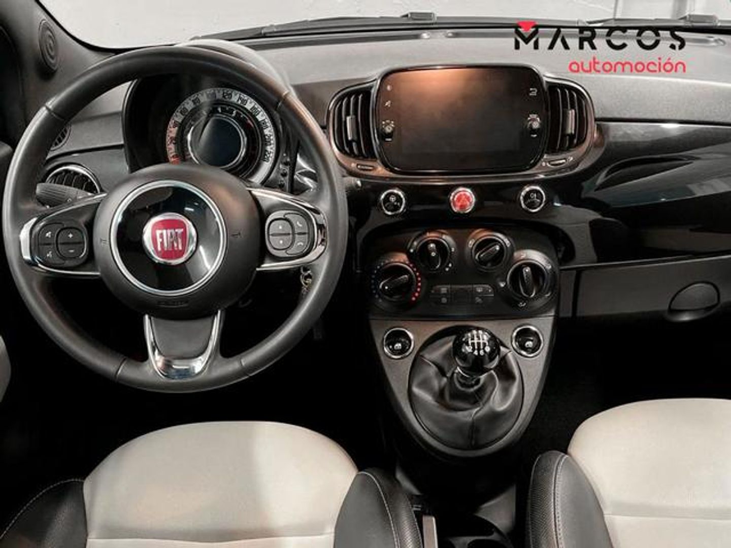 Fiat 500 1.0 Hybrid Dolcevita 51 kW (70 CV)