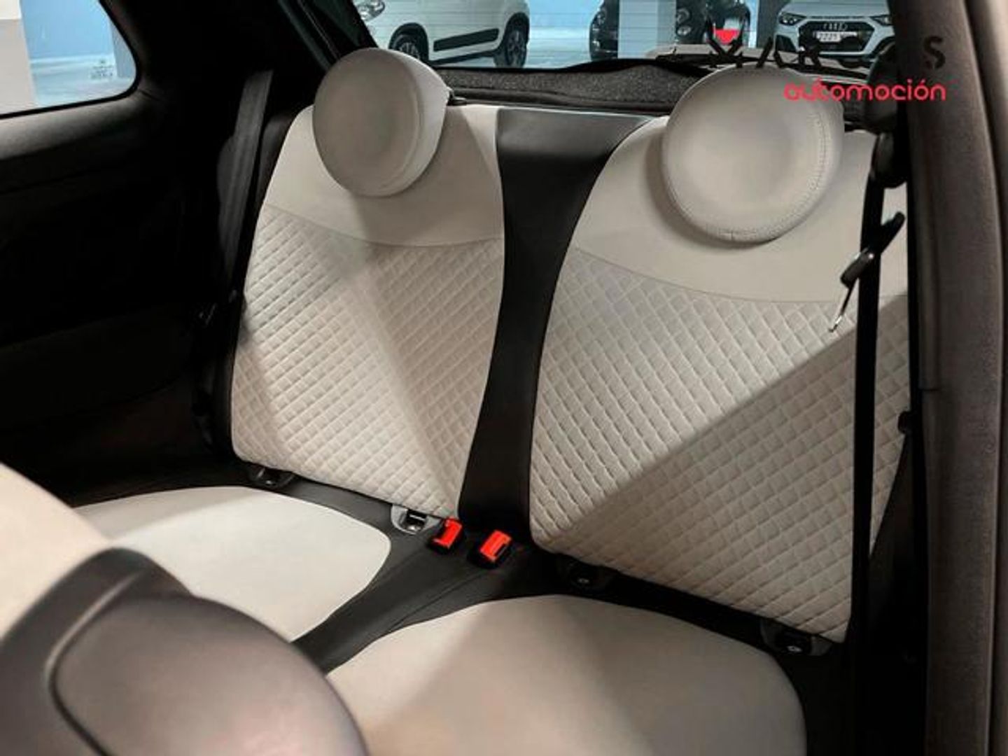 Fiat 500 1.0 Hybrid Dolcevita 51 kW (70 CV)