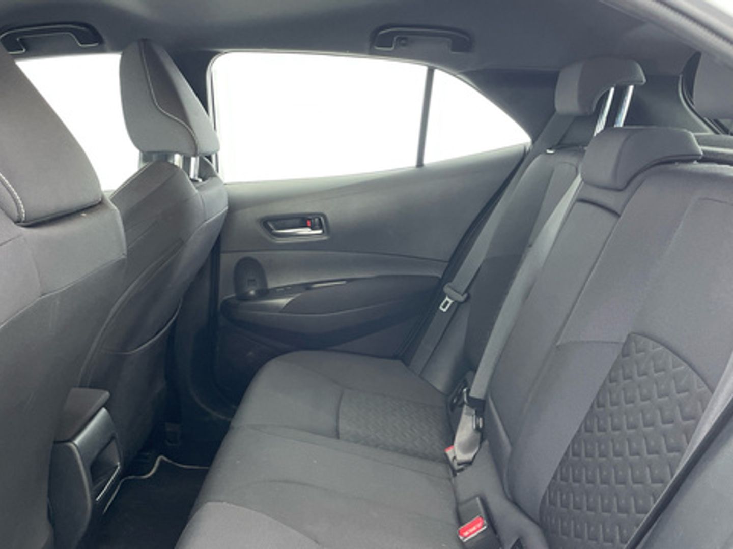 Toyota Corolla 1.8 125H Business Plus E-CVT 90 kW (122 CV)