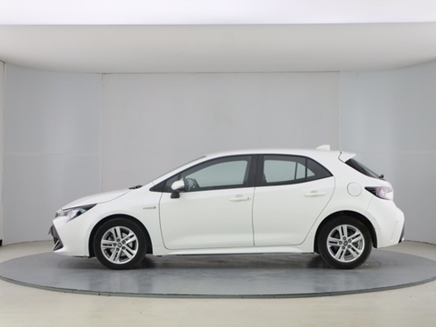 Toyota Corolla 1.8 125H Business Plus E-CVT 90 kW (122 CV)