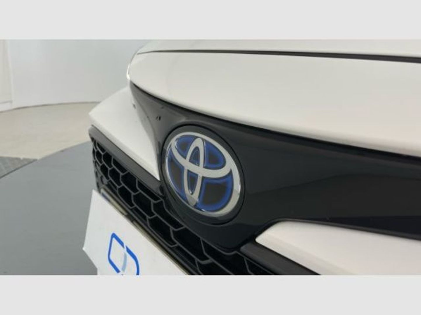 Toyota Corolla 1.8 125H Business Plus E-CVT 90 kW (122 CV)