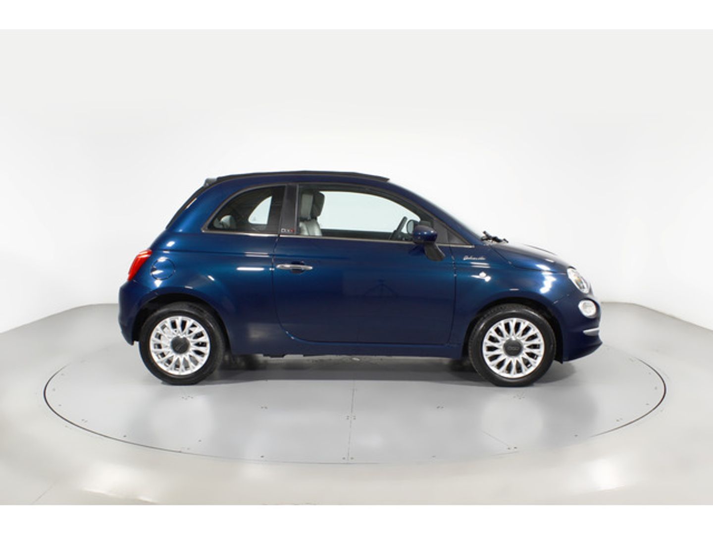 Fiat 500C 1.0 Hybrid Dolcevita 51 kW (70 CV)